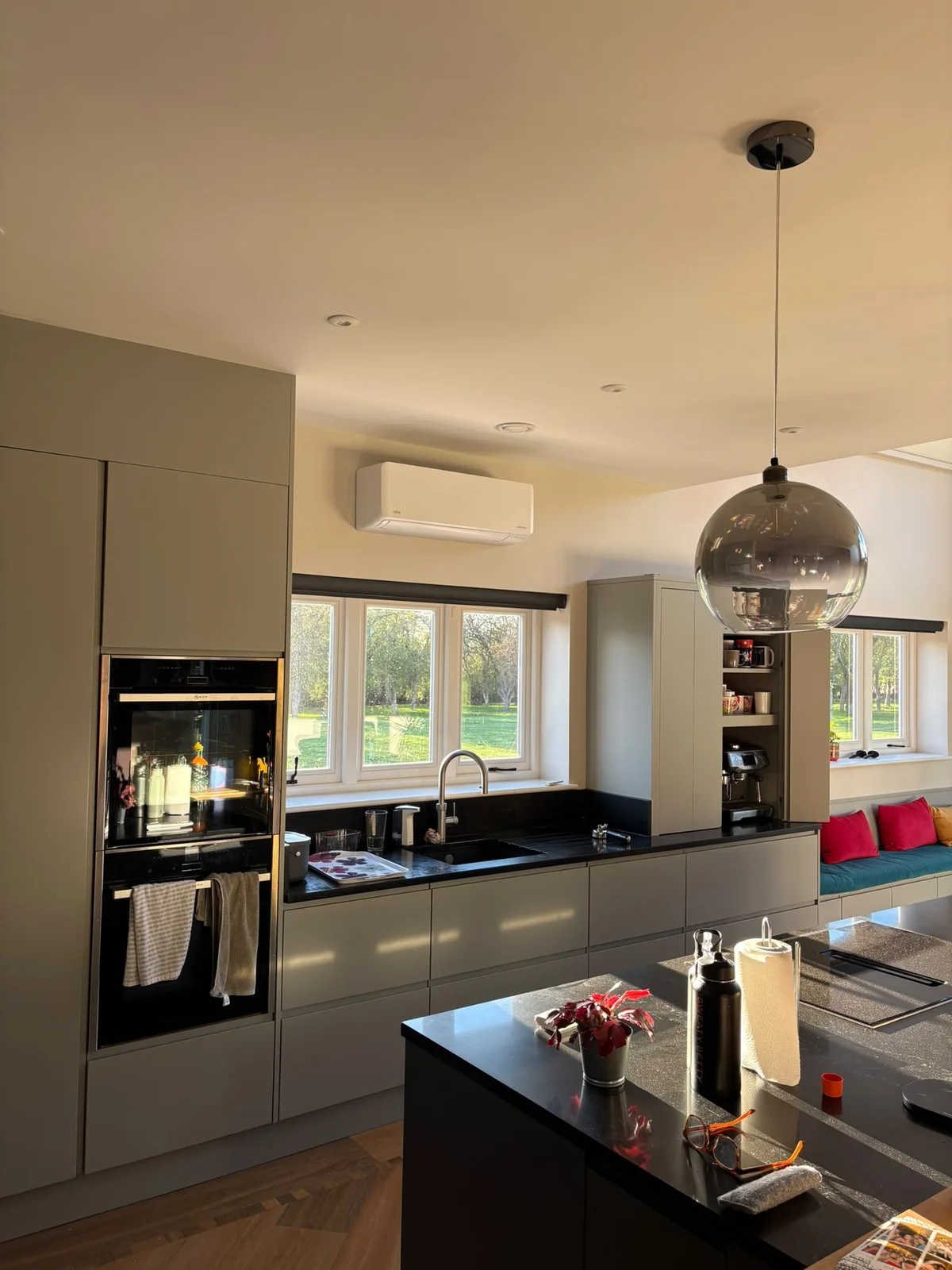 Fujitsu AIRSTAGE air conditioning in the kitchen of a Renhold home
